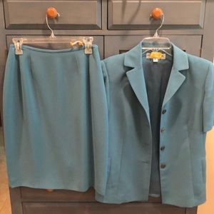 Kasper and Company vintage short sleeve skirt suit